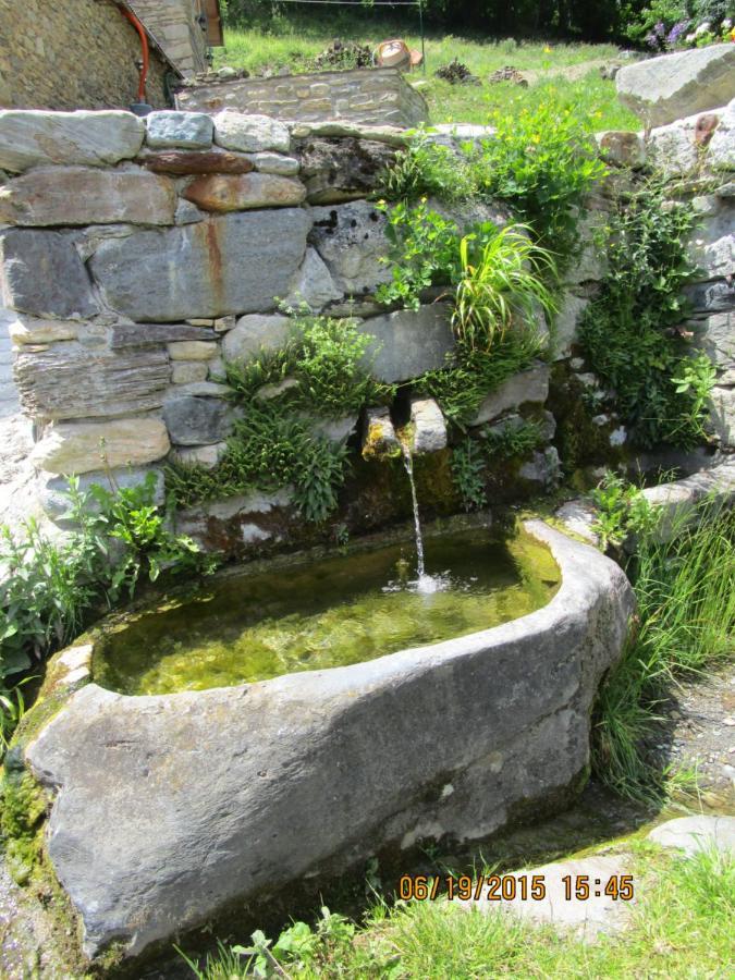 Le Pre De La Fontaine Bed & Breakfast Billiere Eksteriør bilde